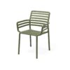 silla exterior Doga con brazos de color verde agave de Nardi