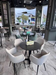 interiorismo Kathedral Loja mobiliario medida Paco Barranco