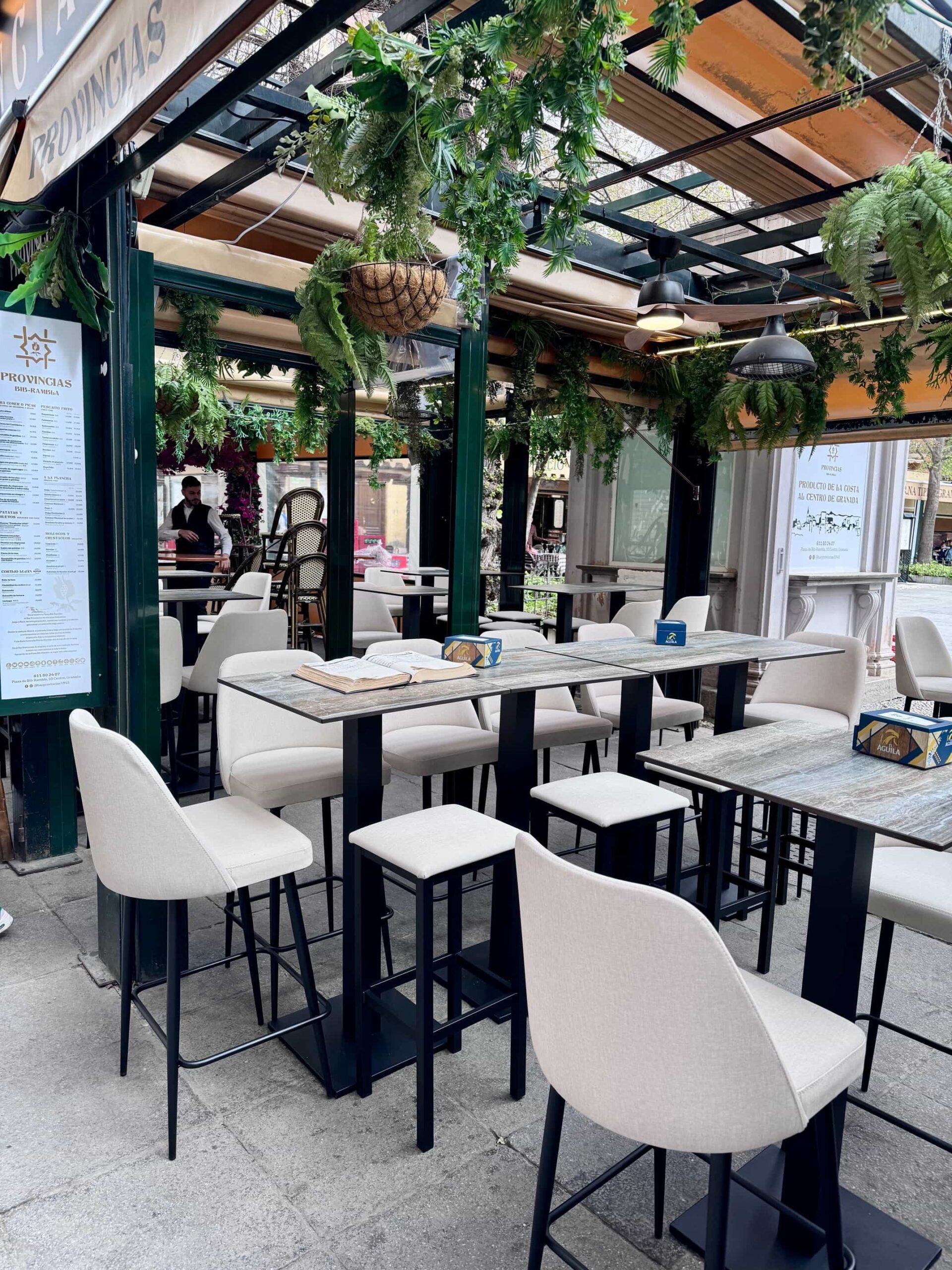 mobiliario terraza aluminio ligero hostelería Granada